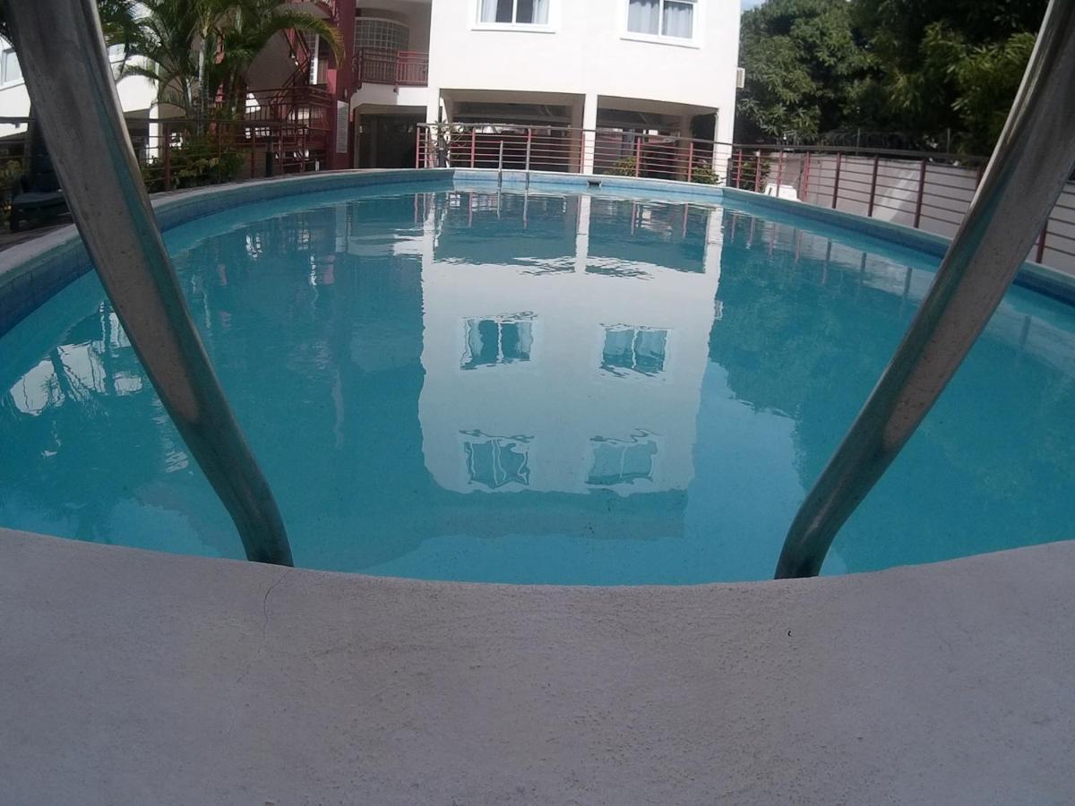 Oceanside Licenced Tourist Residence Flic en Flac Exterior photo