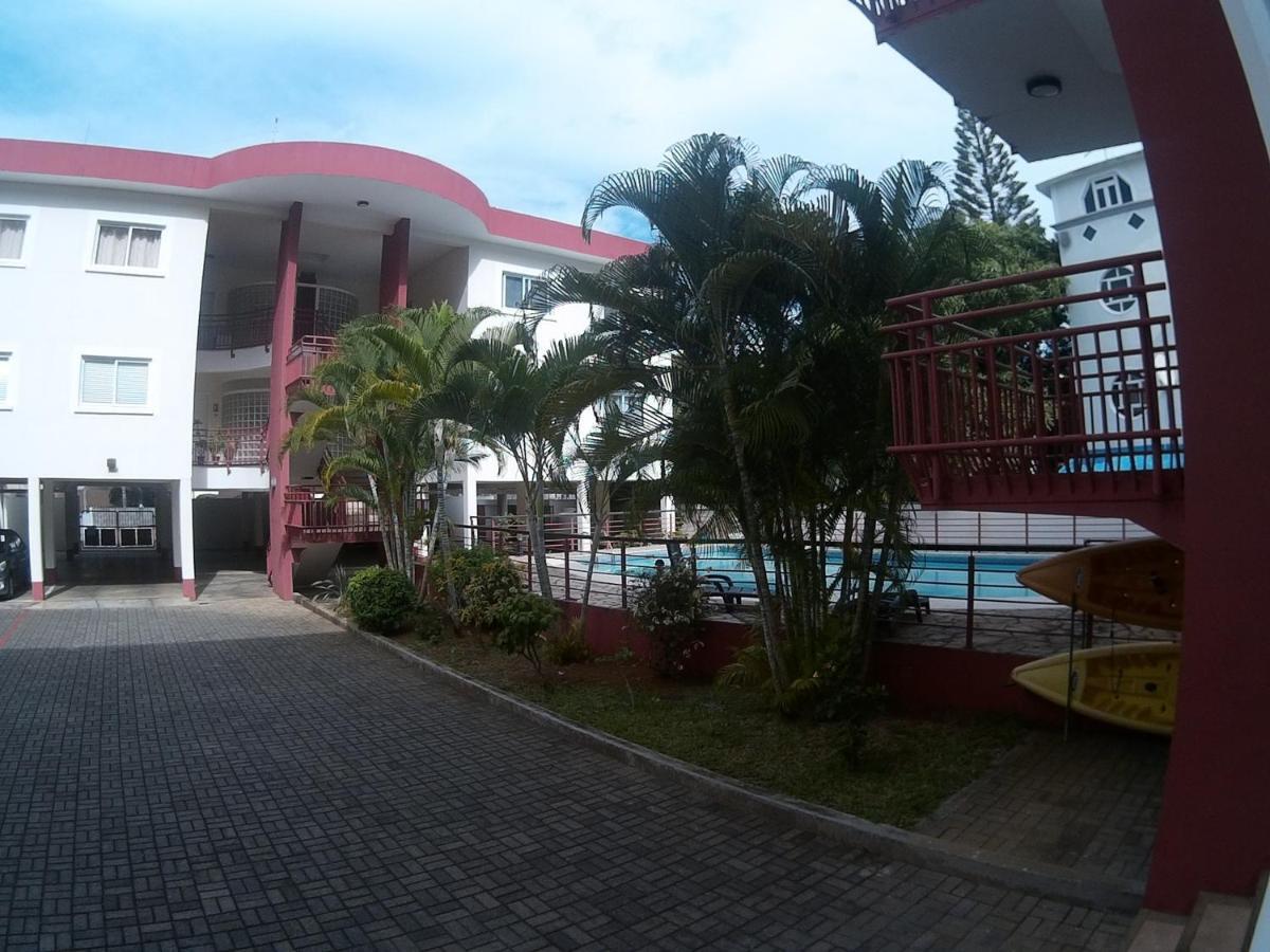 Oceanside Licenced Tourist Residence Flic en Flac Exterior photo